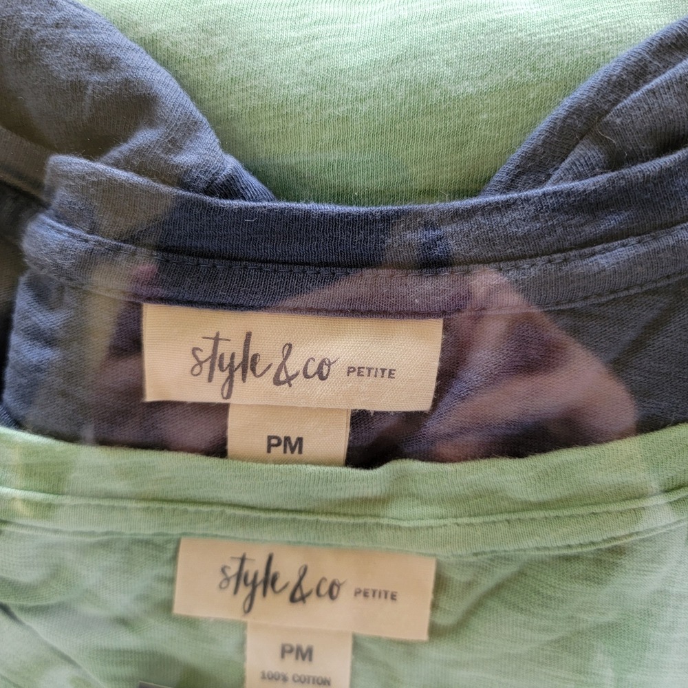 Style & Co 2 Pack Bundle T-Shirts Women PM Green/Blue Excellent Cotton V-Neck